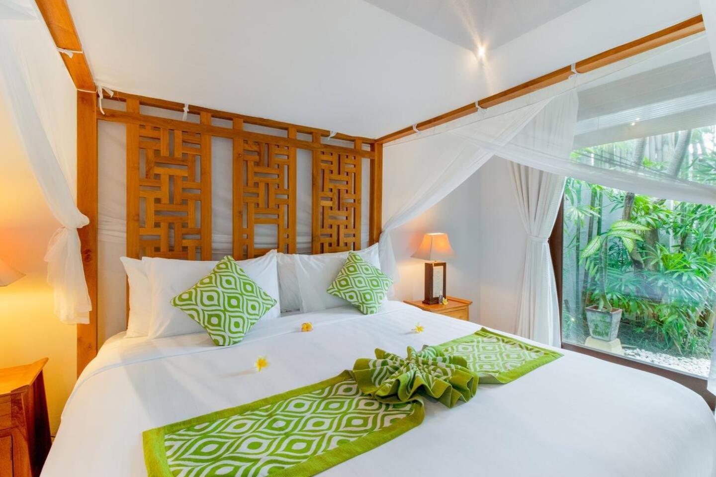 Heart Of Seminyak, 2Br, Sleeps 4, Walk To Bintang Villa Exterior foto