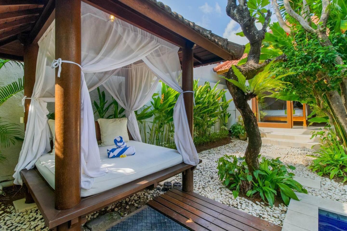 Heart Of Seminyak, 2Br, Sleeps 4, Walk To Bintang Villa Exterior foto