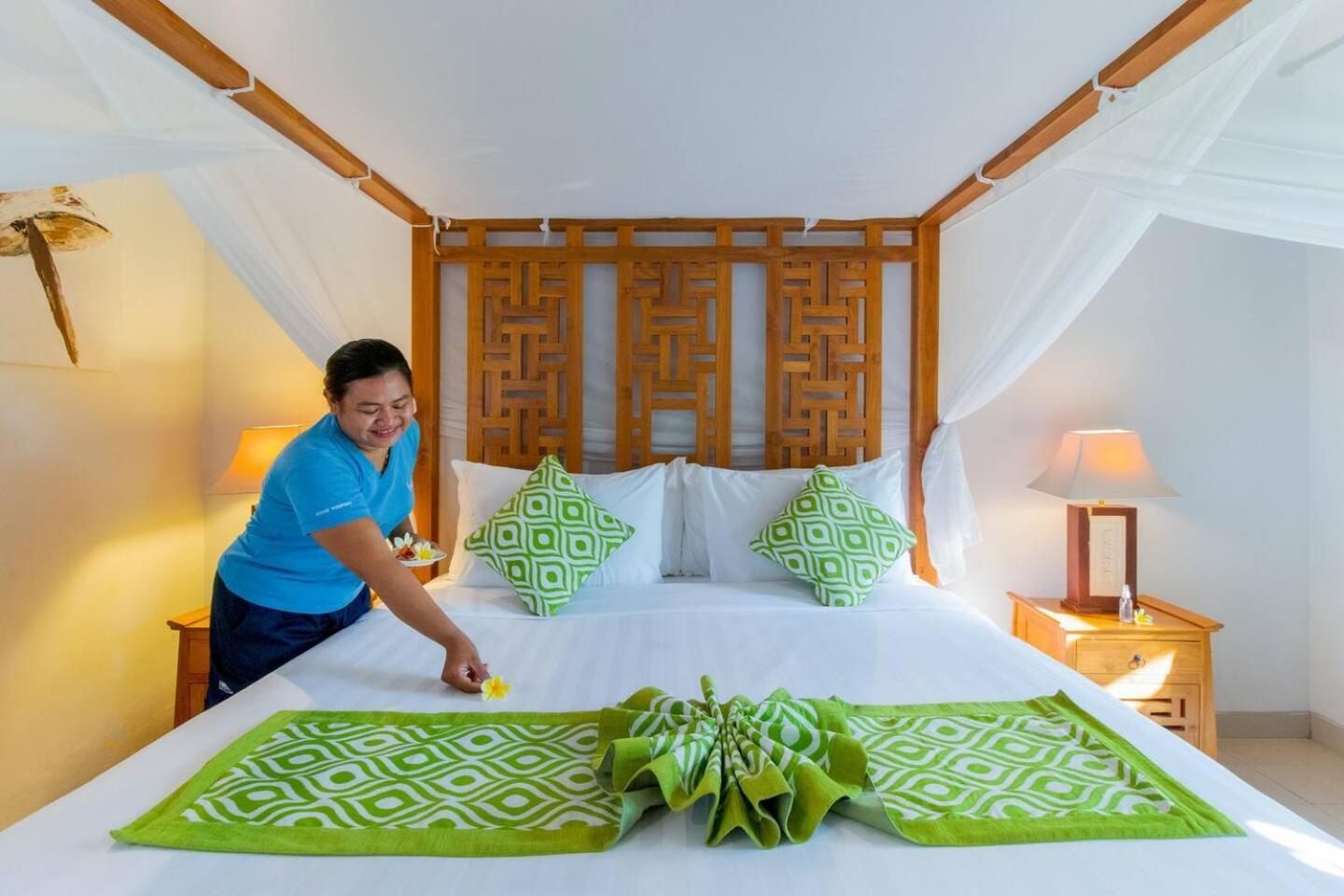 Heart Of Seminyak, 2Br, Sleeps 4, Walk To Bintang Villa Exterior foto