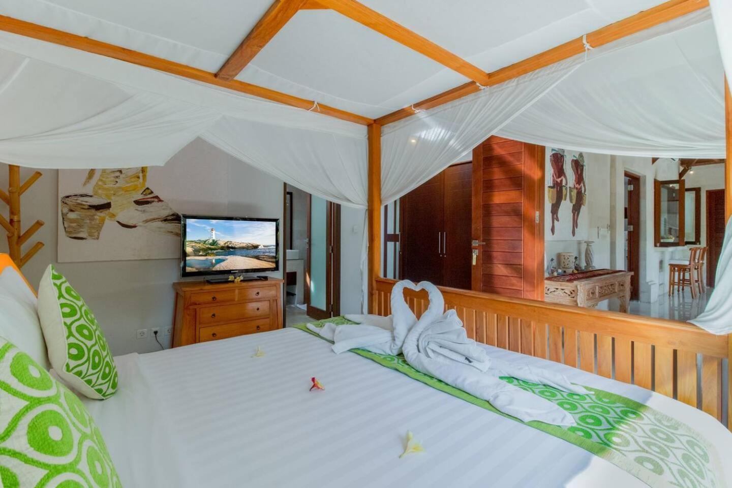 Heart Of Seminyak, 2Br, Sleeps 4, Walk To Bintang Villa Exterior foto